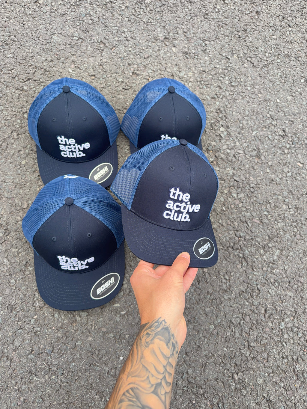 THE ACTIVE CLUB TRUCKER CAP NAVY/WHITE