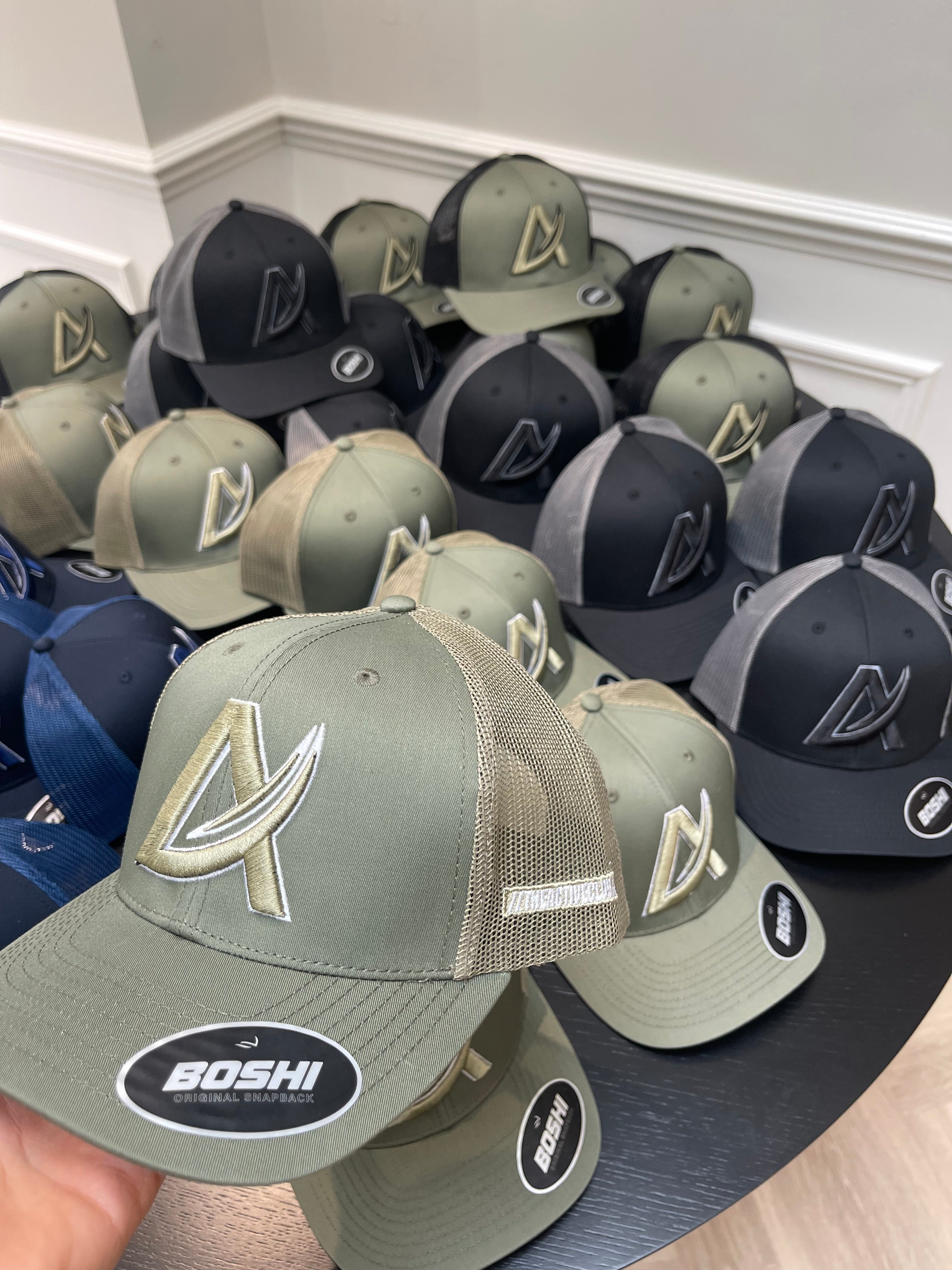 THE ACTIVE CLUB TRUCKER CAP KHAKI
