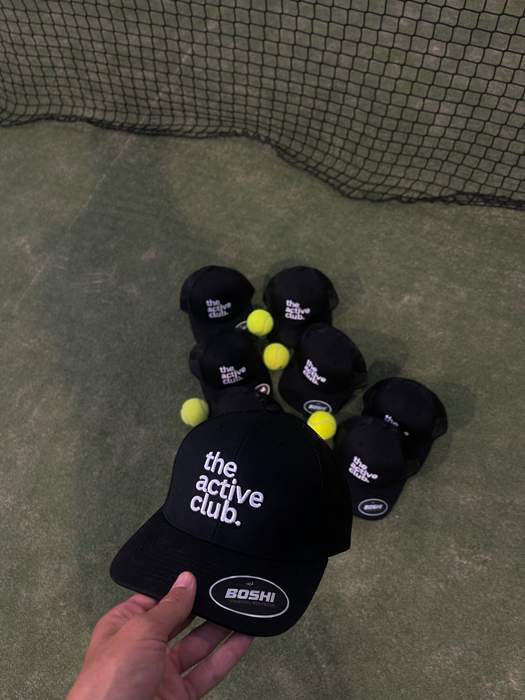 THE ACTIVE CLUB TRUCKER CAP BLACK/WHITE